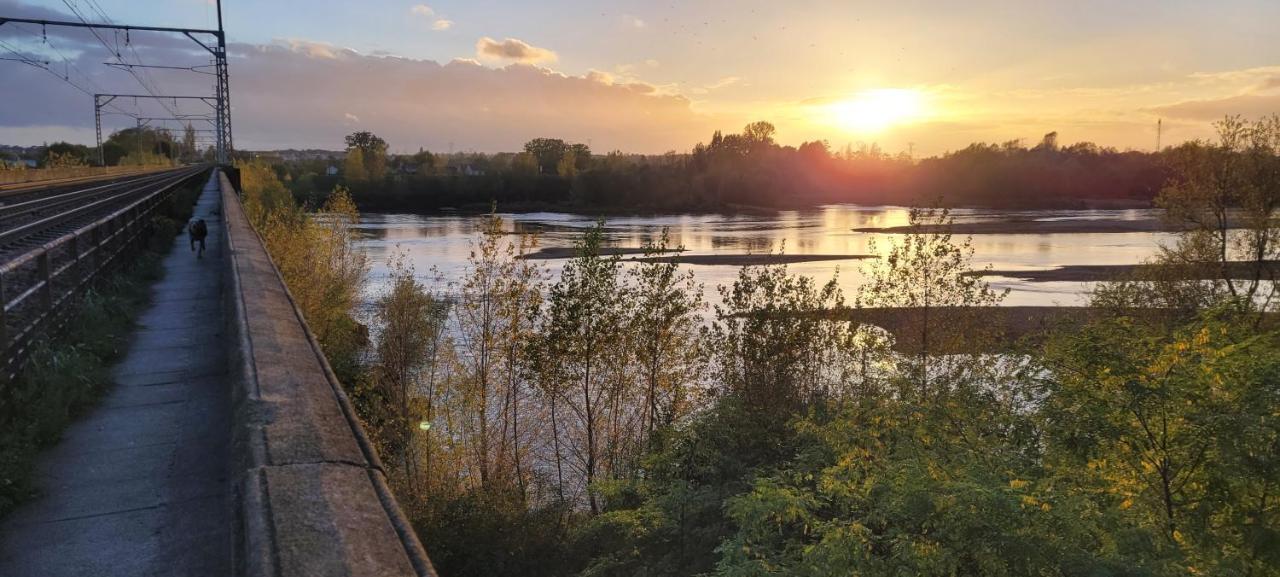 Sur Les Bords De Loire Apartment Montlouis-sur-Loire Luaran gambar